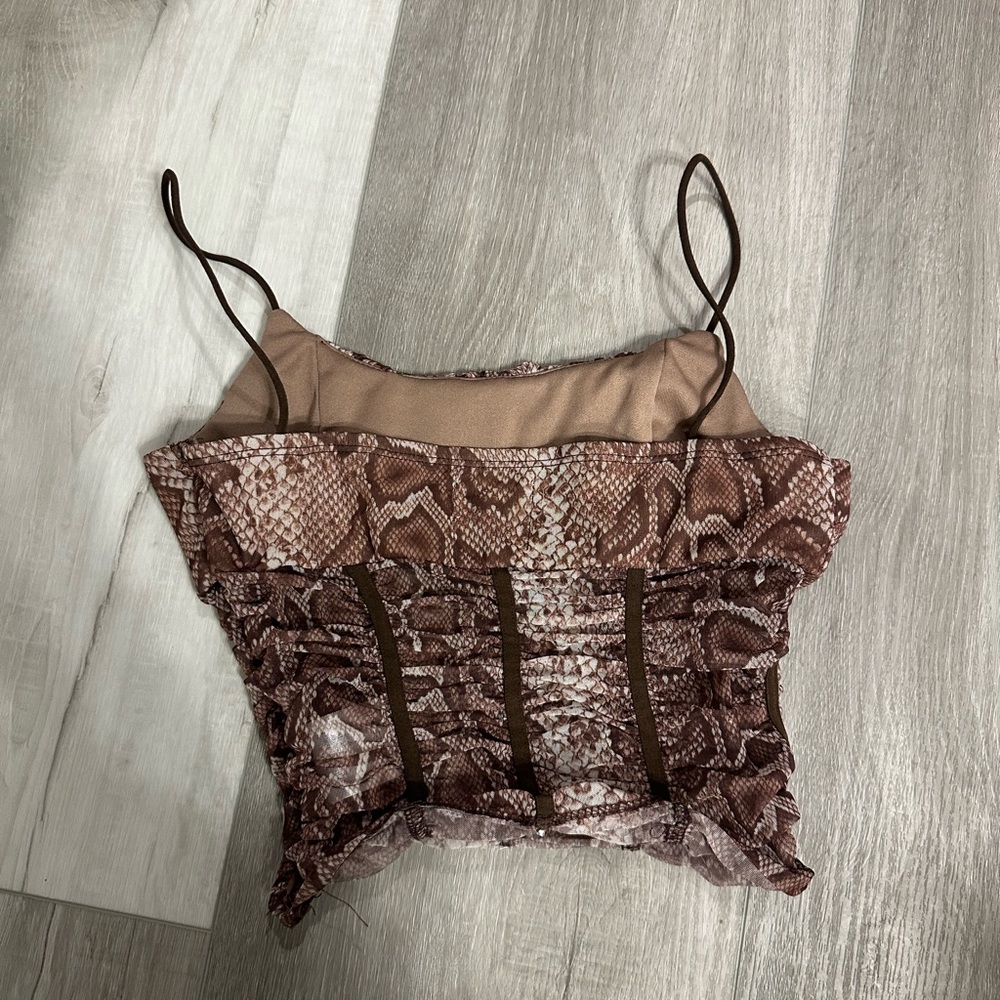 Princess Polly Margie Snakeskin Top - Picture 3 of 4